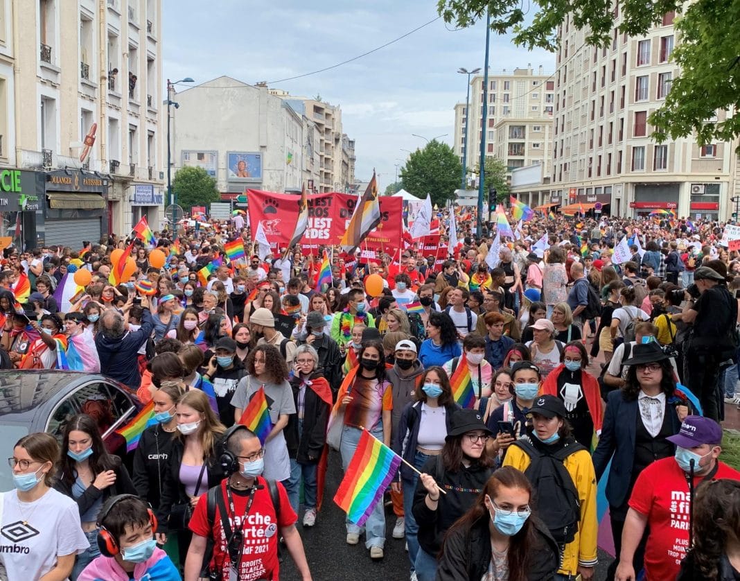 Pourquoi la Gay Pride de Paris est un événement majeur ? KivuPress